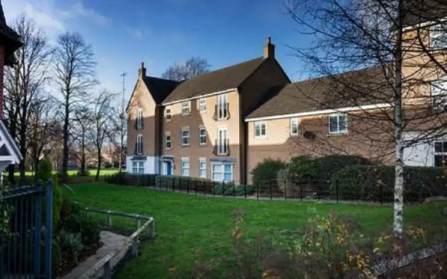 Malsbury Avenue Apartment