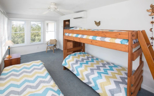 Downey Duckling - 5 Br Home