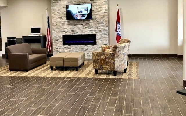 Econo Lodge Inn & Suites