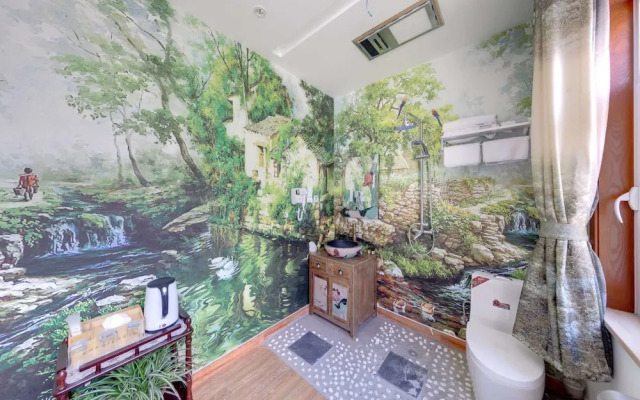 GuBei Water Town Revolution Hotel