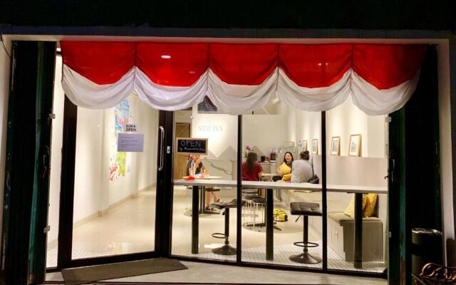 Stay Inn Hostel Jakarta - Adults only