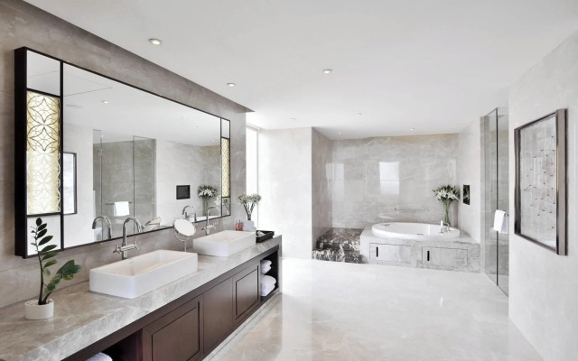 Kochi Marriott Hotel