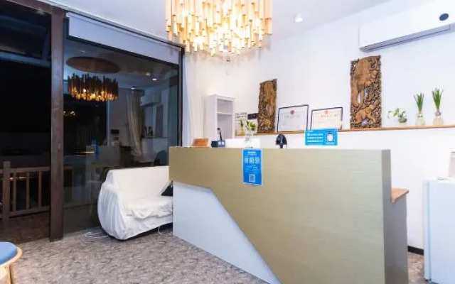 Nanjing Yuequnqing·Thai style Tangquan Holiday Homestay