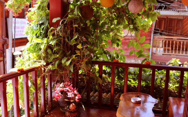 Apple Guesthouse