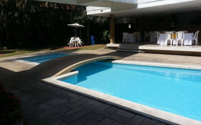 Hotel Vallclaire Suites