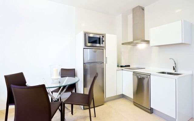 Habitat Suites Gran Vía 17 Hotel