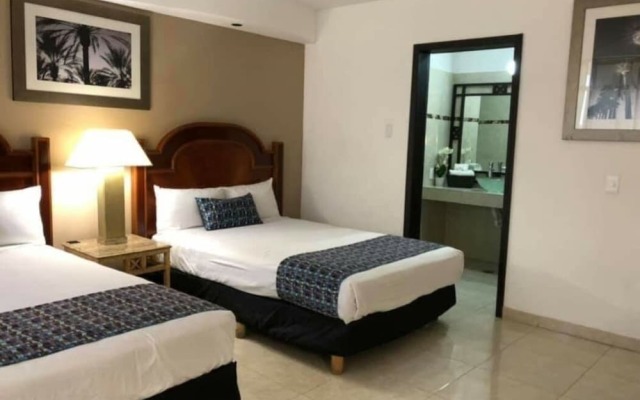 Hotel Zona Dorada Suites