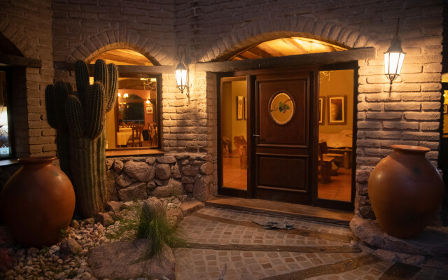 La Casa De La Bodega - Wine Boutique Hotel