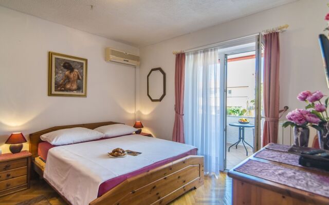 Comfortable Villa in Porec with Private Swimming Pool - Villas_and_Bungalows in Porec - Photo 3