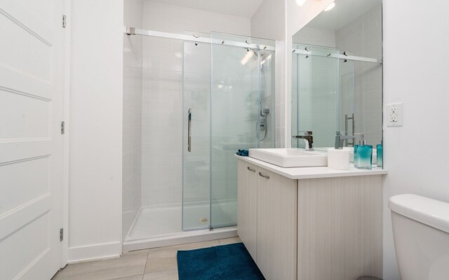 Sunny 2BR on Plateau Mont-Royal