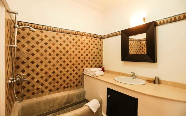 Villa Abalya 22