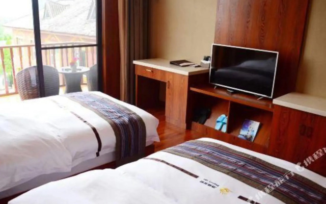 Phoenix Hot Spring Holiday Hotel