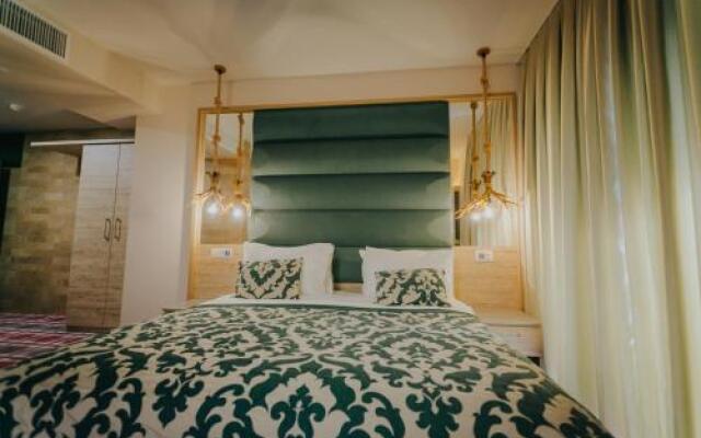 Lostrita - Pastravrie, Hotel & SPA