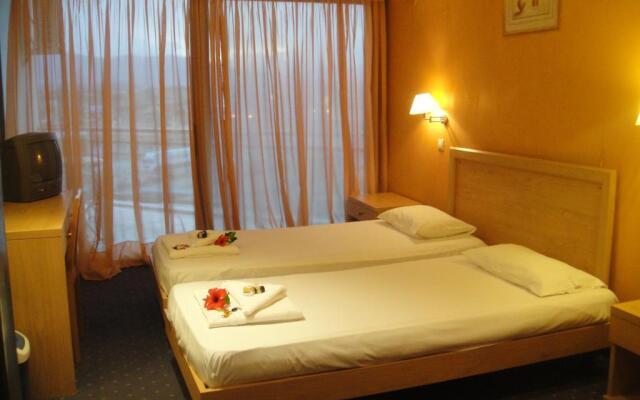 Prime Isthmus Hotel