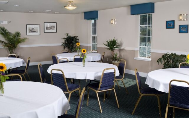 Cannery Pier Hotel & Spa