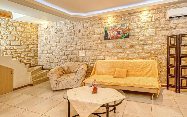 Stunning Home in Chania With Jacuzzi, Wifi and 3 Bedrooms