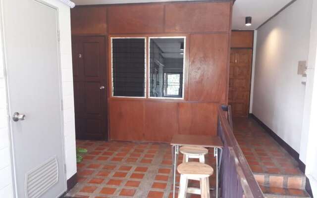 SS Store Bed & Breakfast