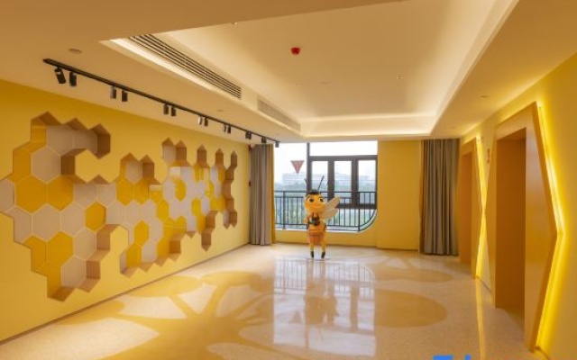 Daydream Forest Hotel