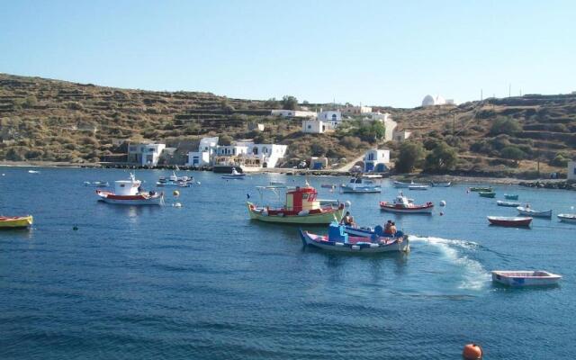 Agrilia secluded cave house