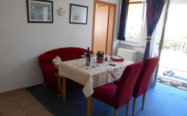 Spacious Bungalow in Kühlungsborn near Sea Beach