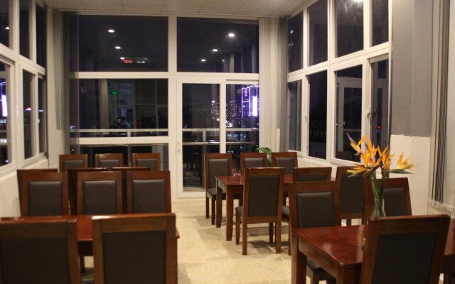 Ohana Hotel
