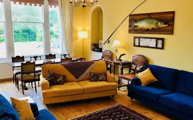 Lairds Lodge