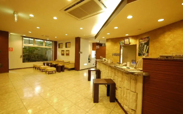 Hotel Route Inn Court Ina