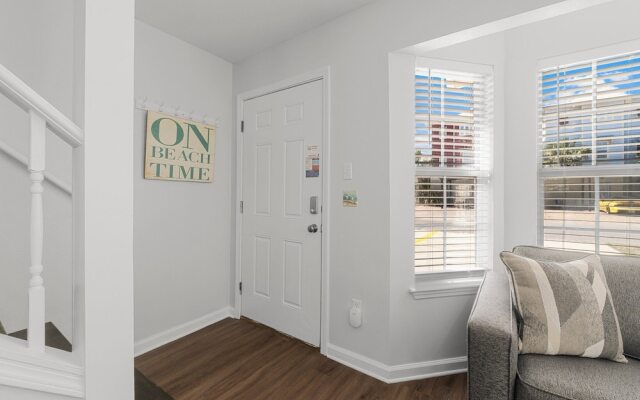 6402 Beach Dr - Seabatical B