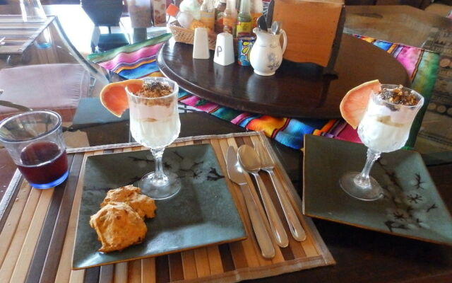 Casa Kootenay Waterfront BnB