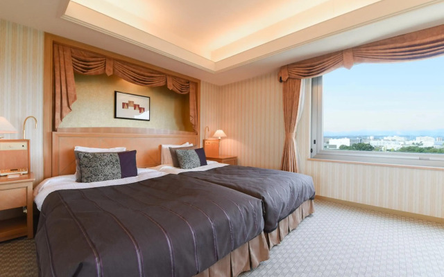 Forest Inn Showakan