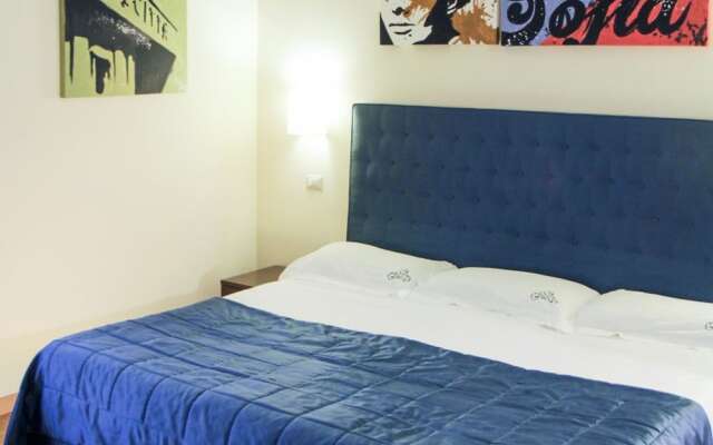 Rome Armony Suites - Deluxe Room