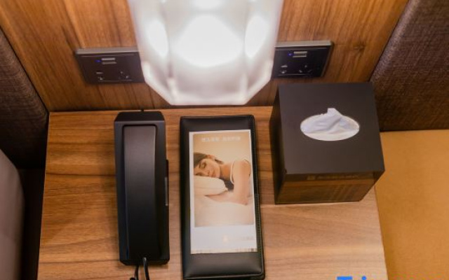Homeinn Plus Hotel (Hangzhou West Lake Pedestrian Street Hubin Intime)