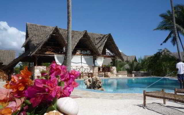 Samaki Lodge