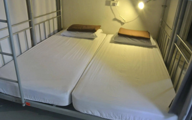 Royal Hostel