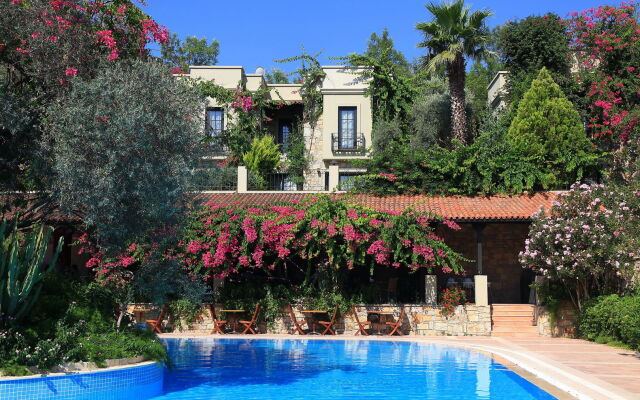 Zeytinada Hotel