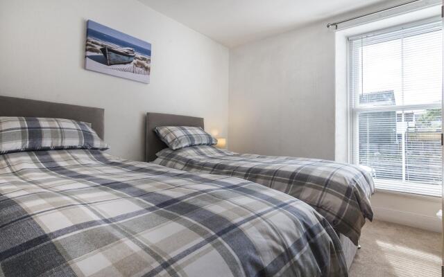 Sandy Retreat - 3 Bedroom Holiday Home - Tenby