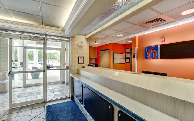 Motel 6 Medina, OH - Cleveland