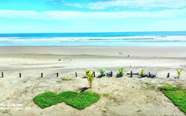Sambo Mambo Beach Hotel