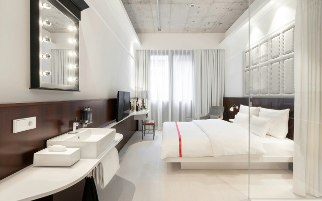 Ruby Louise Hotel Frankfurt - Image 4