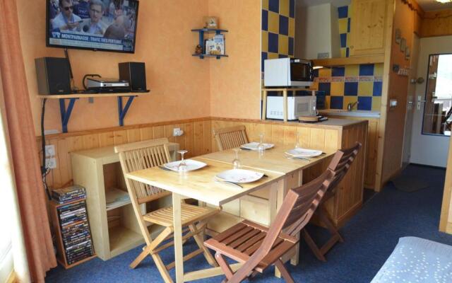 Appartement Les Menuires, 1 pièce, 3 personnes - FR-1-452-251