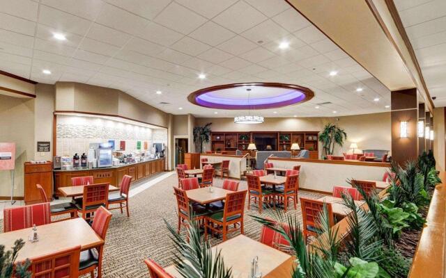 Comfort Inn and Suites Plano East