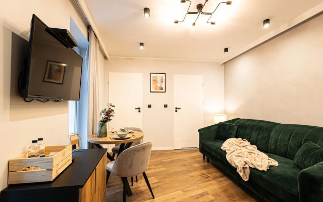 Estrella 4 Ekskluzywny Pobyt Blisko Restauracji i Kawiarni