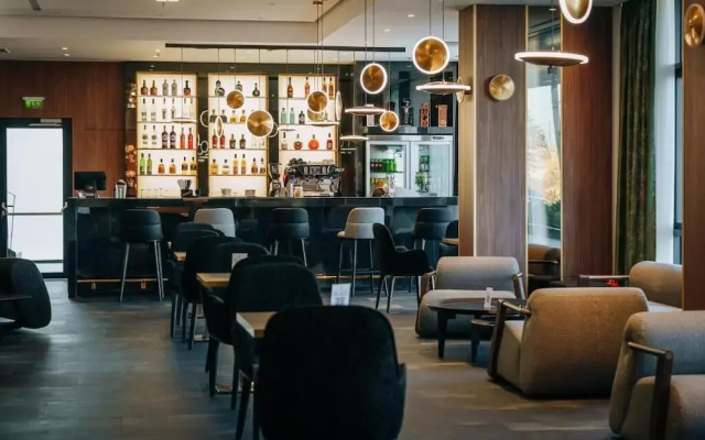 Sky Airport Hotel