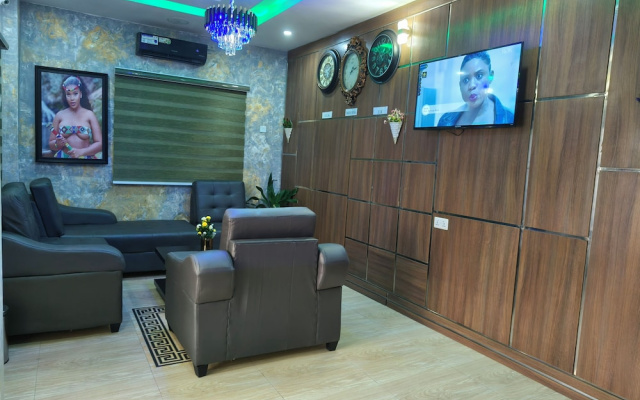 J Blitz International Hotel