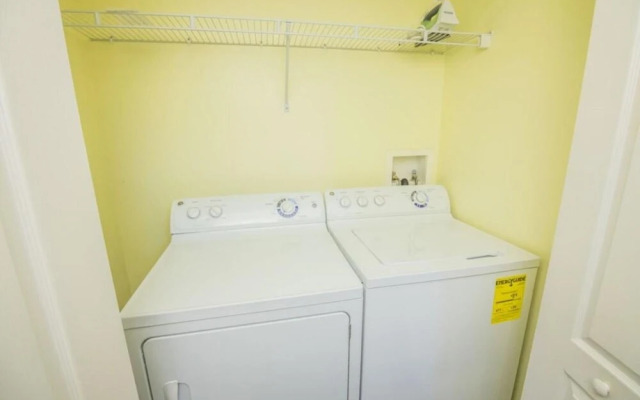 Runaway Beach Condo in Kissimmee