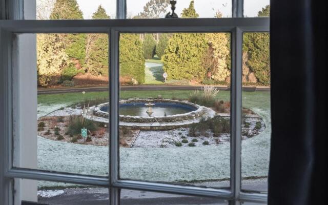 Avisford Park Hotel