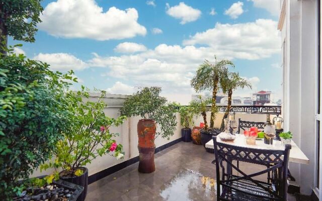 Hanoi Calido Hotel