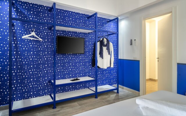 Modern spacious apartment with terrace, balconies, solarium & gym