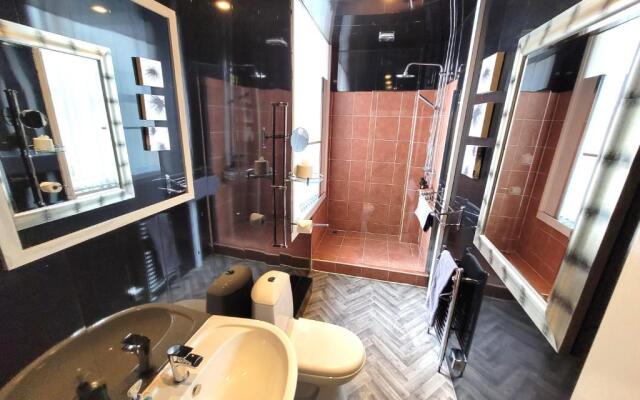 The Bromley Central Holiday Home