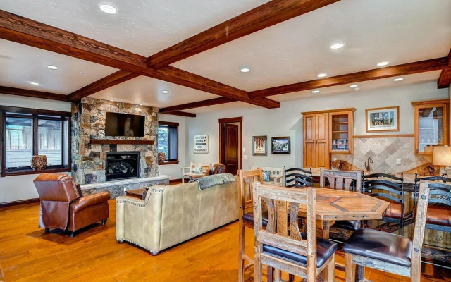 White Cloud Home #487